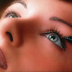 Перманентный макияж контуров глаз и бровей